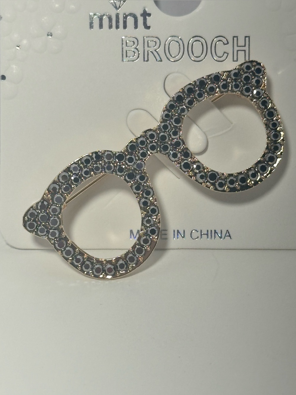 Cat-Eye Glasses Rhinestone Brooch in Black and Gold